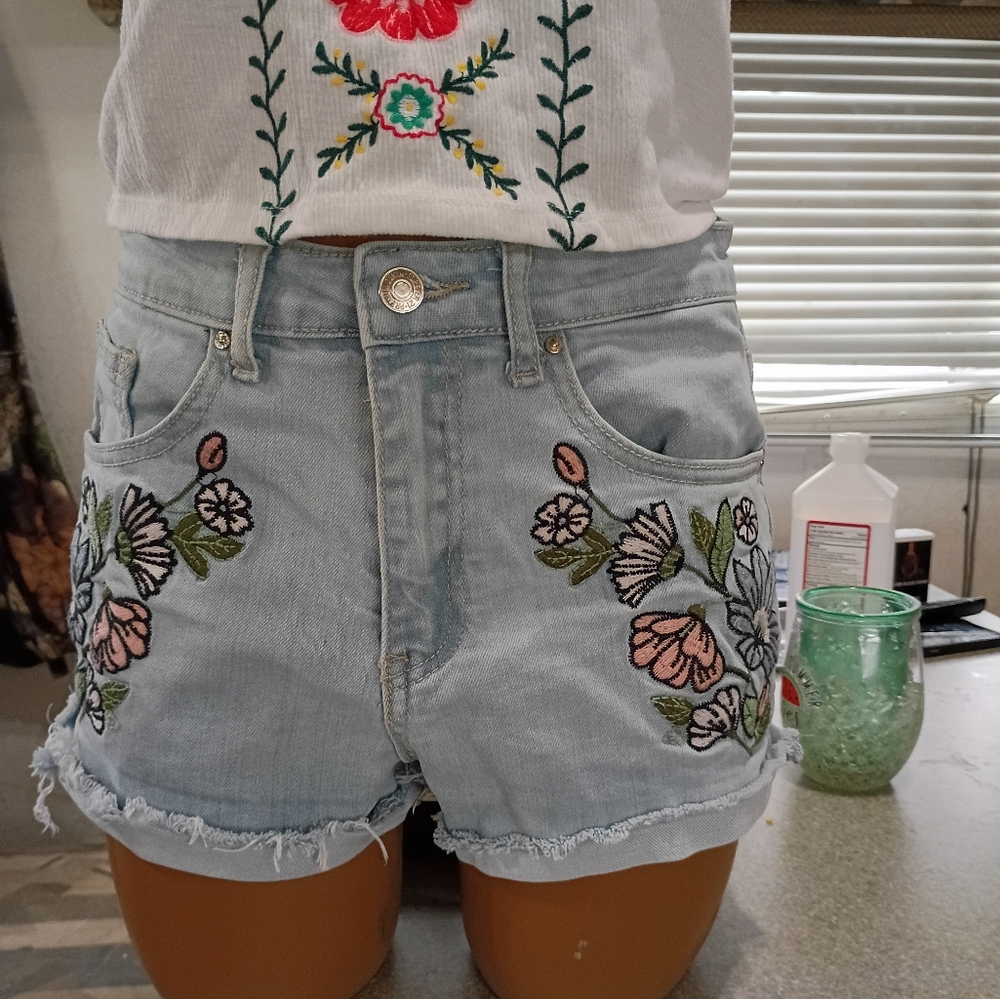 Forever 21 shorts size 1/2